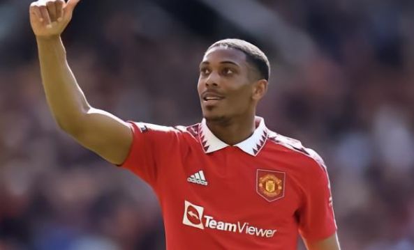 引起了足坛 引起了足坛